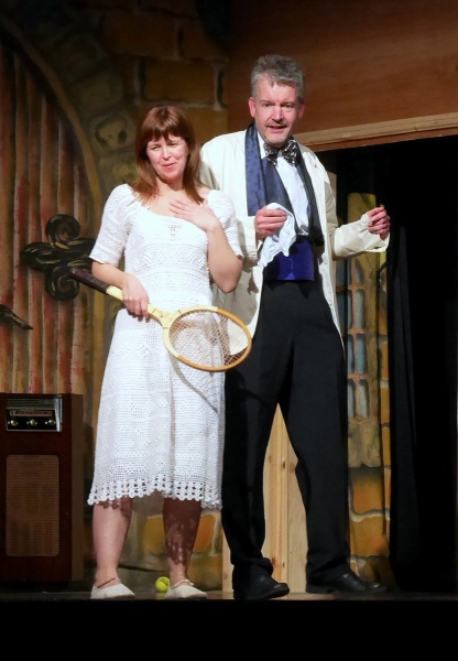 The Real Inspector Hound
